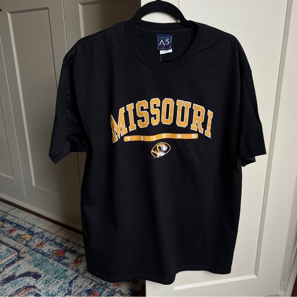 Vintage Y2K Missouri Tigers Mizzou Black T-Shirt Size L AS Sports Tag